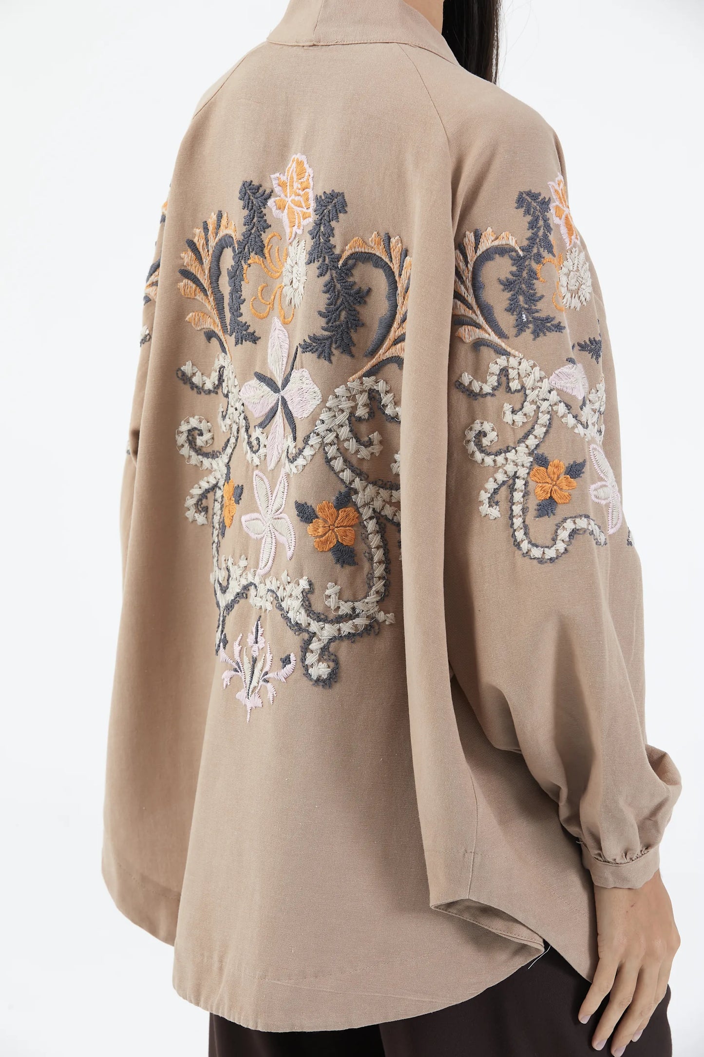 Bej Nakışlı Mevsimlik Keten Kimono