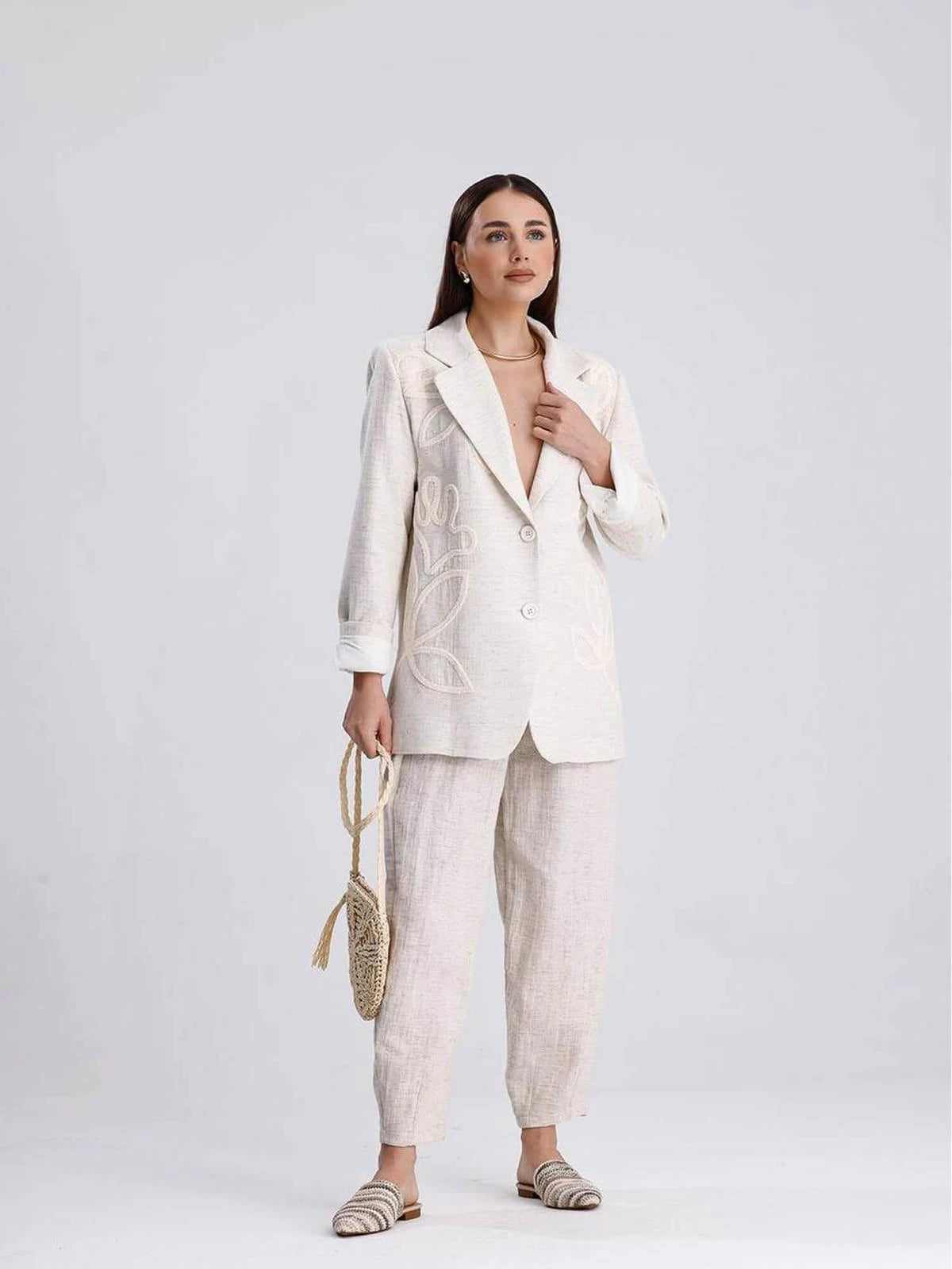 Önü Nakışlı Astarlı Blazer Ceket