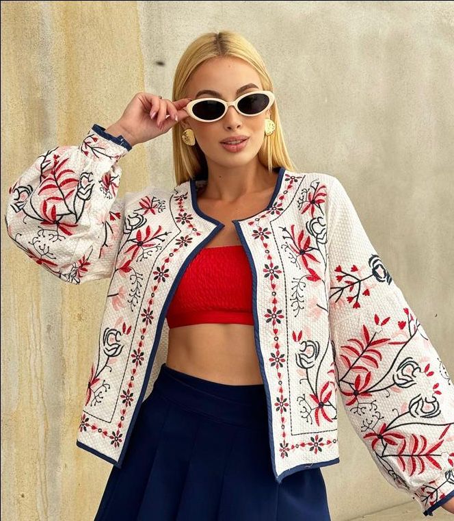 Nakış İşlemeli %100 Cotton Ceket