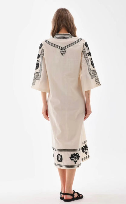 Nakış İşlemeli Yarım Kol Rahat %100 Cotton Mevsimlik Elbise