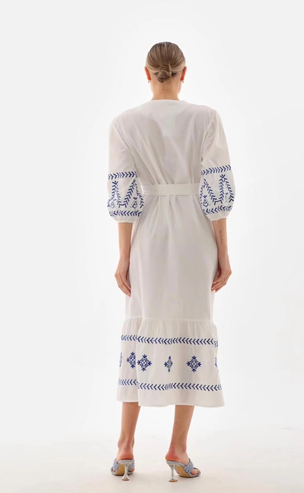 Nakış İşlemeli %100 Cotton Yarım Kol Mevsimlik Elbise