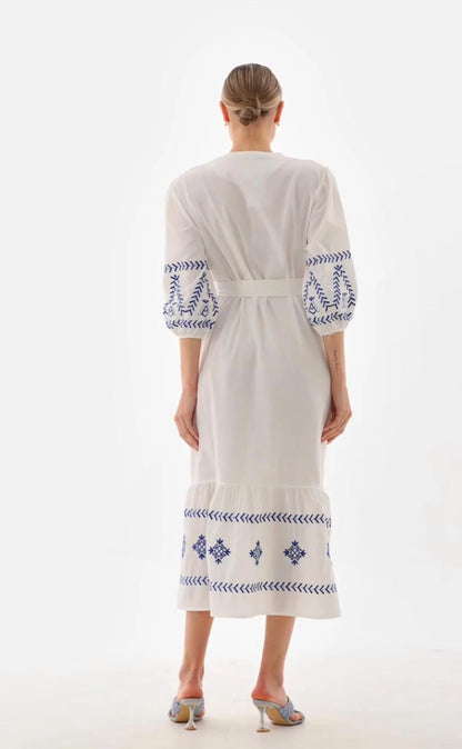 Nakış İşlemeli %100 Cotton Yarım Kol Mevsimlik Elbise