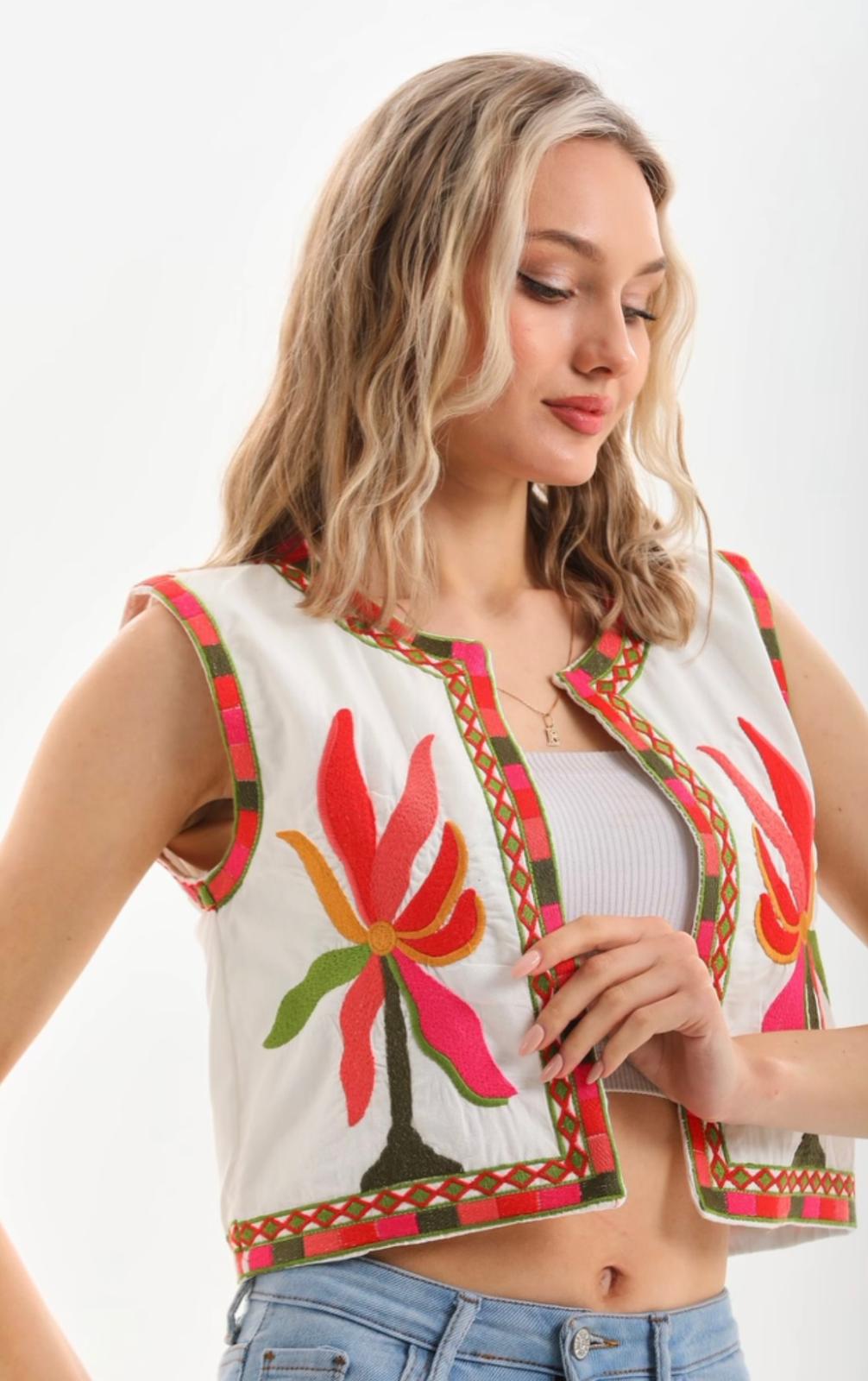 Nakış İşlemeli %100 Cotton İnce Mevsimlik Yelek