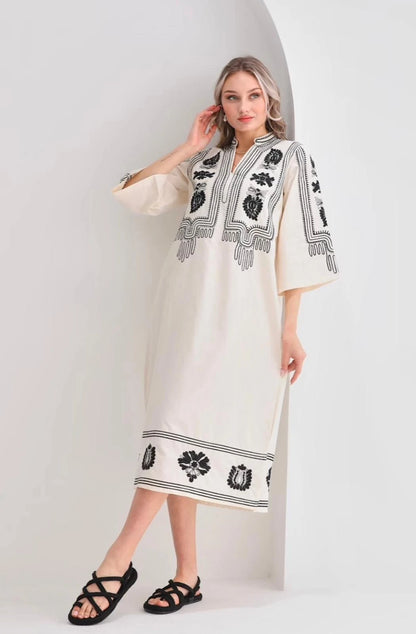 Nakış İşlemeli Yarım Kol Rahat %100 Cotton Mevsimlik Elbise
