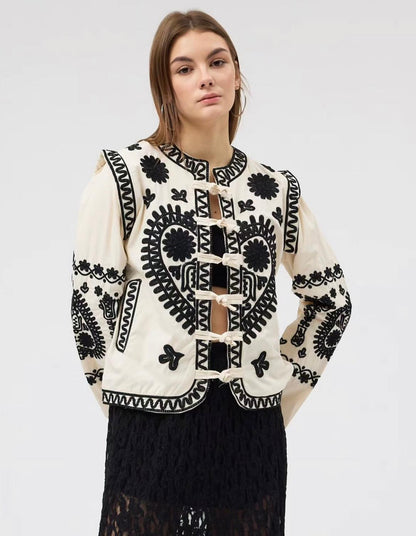 Nakış İşlemeli İliklemeli Cotton Tasarım Ceket