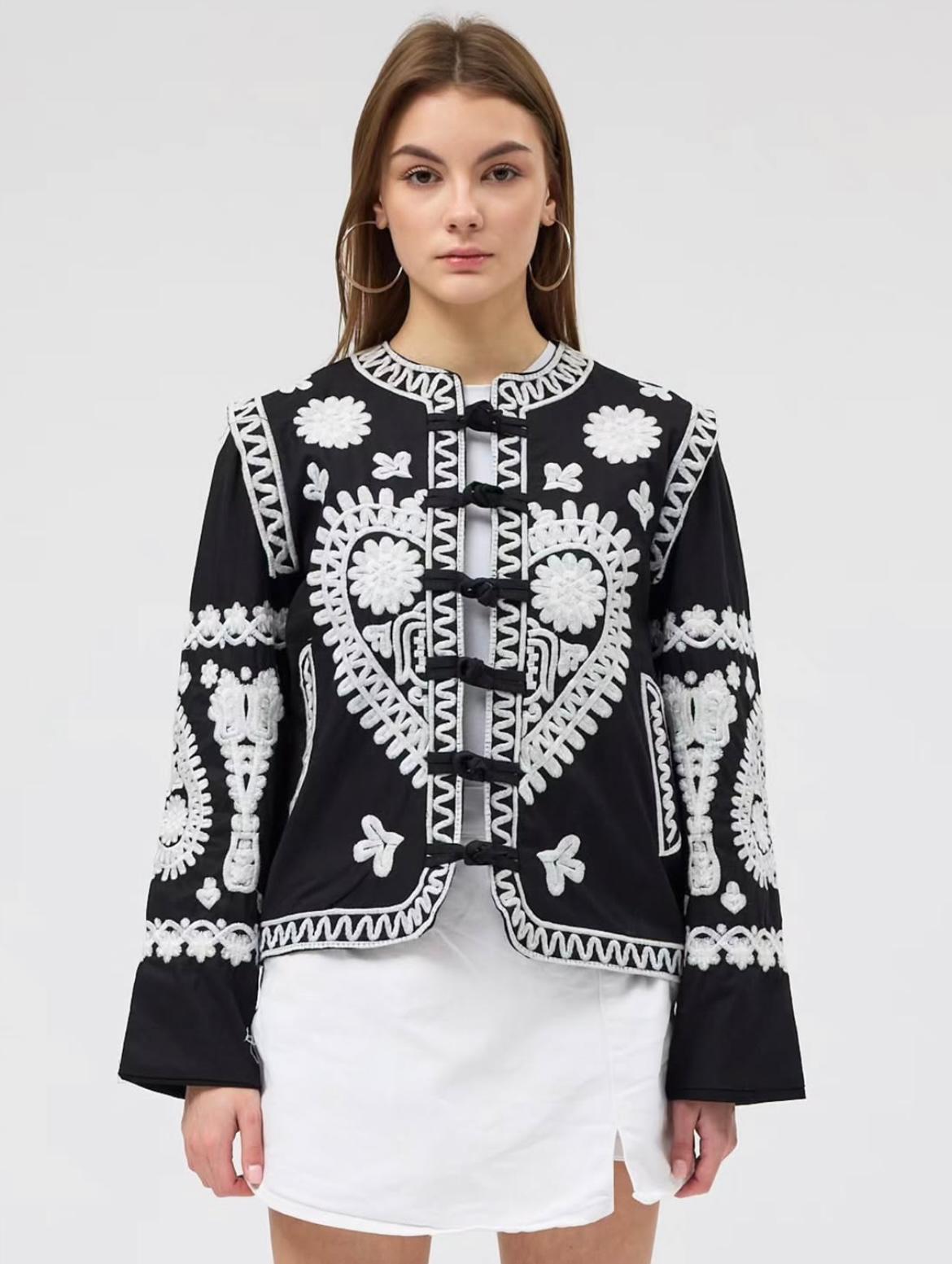 Nakış İşlemeli Bağlamalı Detaylı Cotton Ceket